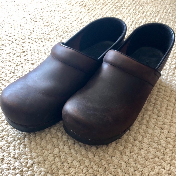 Dansko clogs size 40 (women’s 9.5-10) - Picture 2 of 6